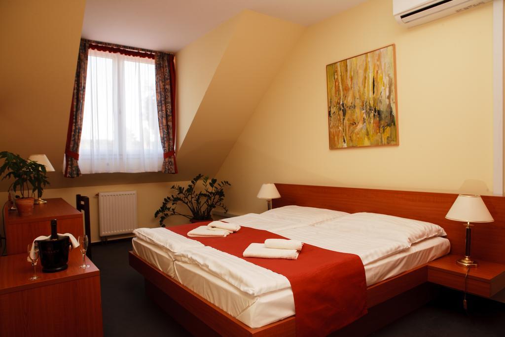 Lipa Hotel és Étterem Szentgotthárd Habitación foto